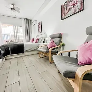 Apartment Reformed In 3k, Nerja